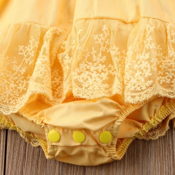 Yellow Baby Girl Lace Romper - Picture 5 of 6
